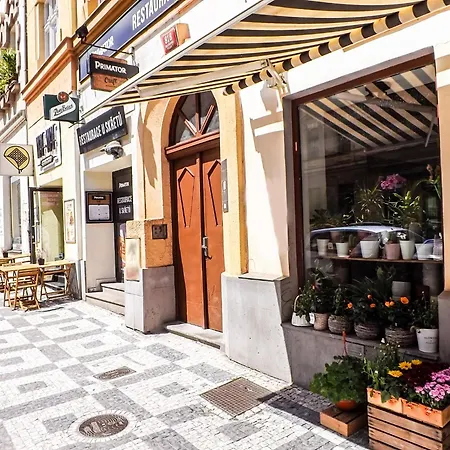útulný Podkrovní R4 V Praze Habitación en casa particular