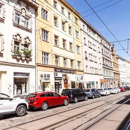 Kwatera prywatna Utulny Podkrovni R4 V Praze *