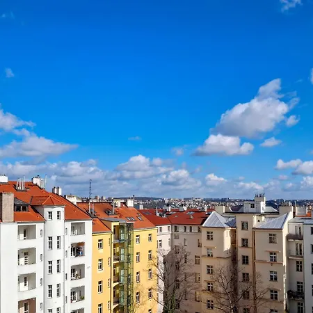 Utulny Podkrovni R4 V Praze